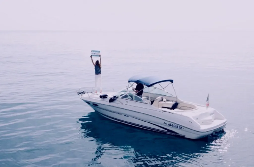 Equipo de Alquiler Barcos ayudando a organizar un alquiler de barco en Mallorca